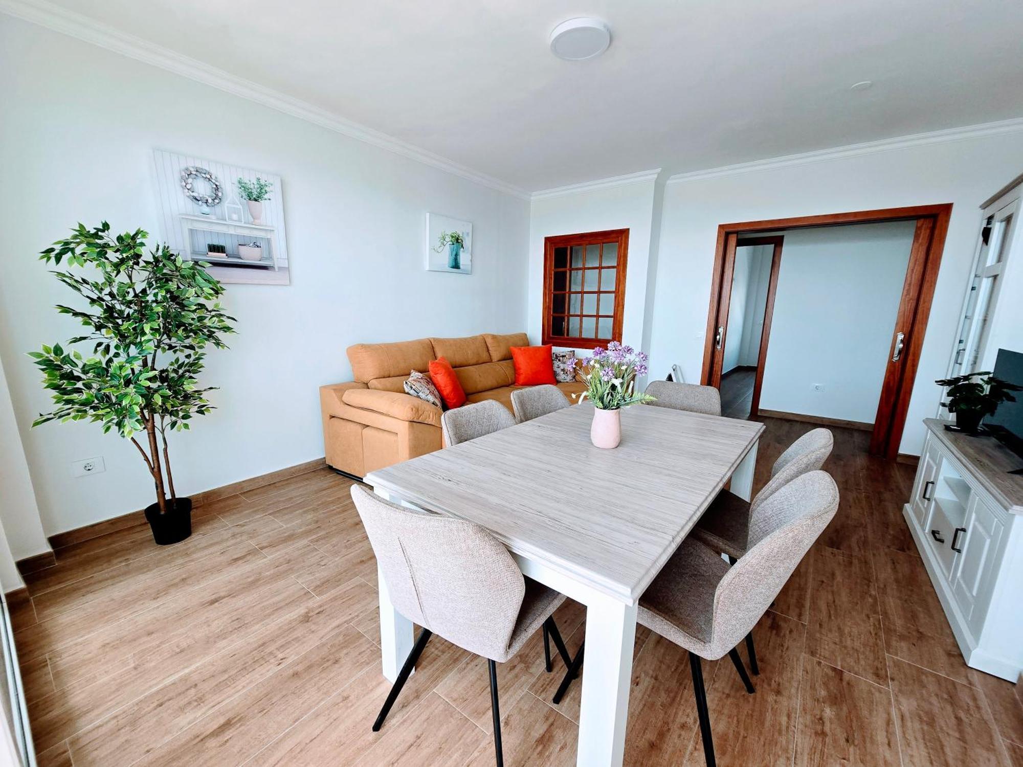 Vv Milenaiver "By Henrypole Home" Los Cancajos Ngoại thất bức ảnh